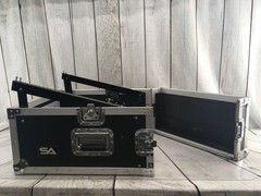 Seismic Audio SAMRC-4U 4-Space Slant Mixer Top Rack Case