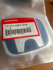 Genuine Honda Civic FN2 Front Blue H Emblem Badge 75700-SMT-E00 JDM OEM New