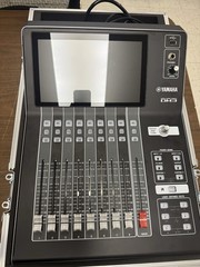 Yamaha DM3 22-Channel compact Digital Mixer w/ Dante In ProX Hardcase
