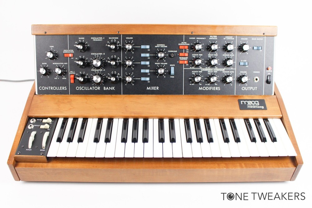 Moog Minimoog 70s Meticulously Refurbished Synthesizer 798x VINTAGE SYNTH DEALER