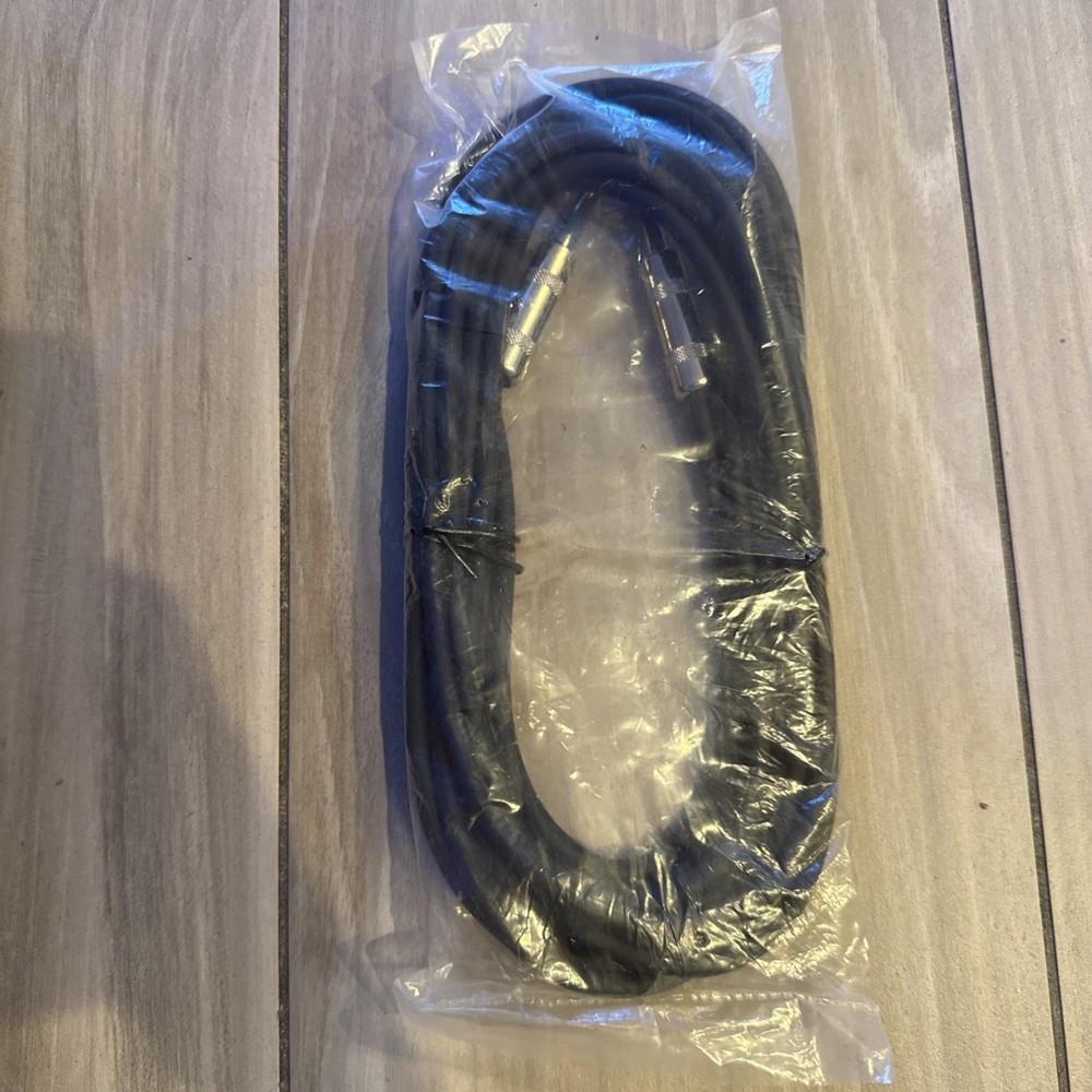 Unbranded 1/4 inch TS to 1/4 inch TS Speaker Cable – Aprox 8.5ft