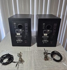 M-Audio Studiophile BX8a 8″ Active Studio Monitor Speakers (Pair) – Tested