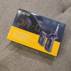 JOYO Wireless in Ear Monitor System 2.4G Auto Pairing Stereo Transmitter (JW-07)