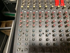 Mackie CFX20 20 Ch Live Sound Mixer With Fx W/ Hardshell Road Case