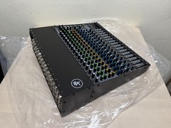 New – Mackie VLZ4 Series 1604VLZ4 16-Channel/4-Bus Compact Mixer