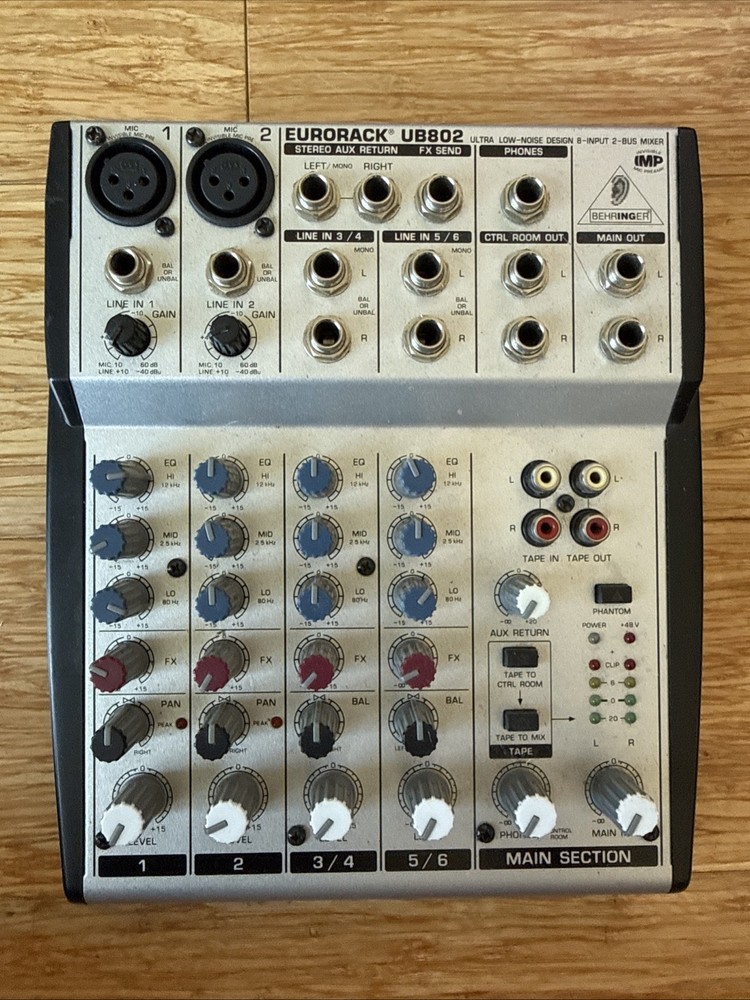 Behringer Eurorack UB802 Ultra-Low Noise 8-Input 2-Bus Audio Mixer No Pow Suppl
