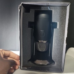 Blue Yeti X Professional USB Condenser Microphone for PC, Mac,Gaming,Recording