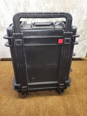 Underwater Kinetics – 22.5×18.5×8.5″ LoadOut CASE Watertight Wheeled With Foam!