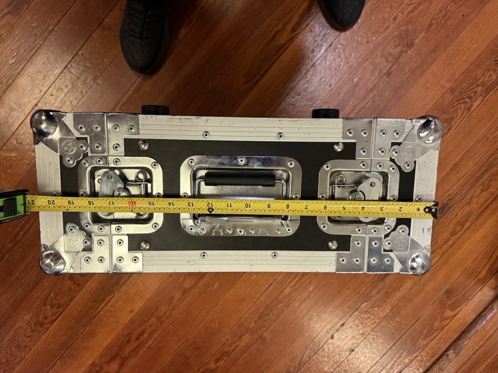Roadrunner Rackmount Case 20.5”X20.5”X8”