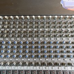 Mackie 1604-VLZ PRO 16-Channel / 4-Bus Analog Mic / Line Mixer