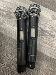 INNOPOW WM-333/BCM-WS222H Dual UHF Wireless Microphone Systems Lot… UNTESTED..