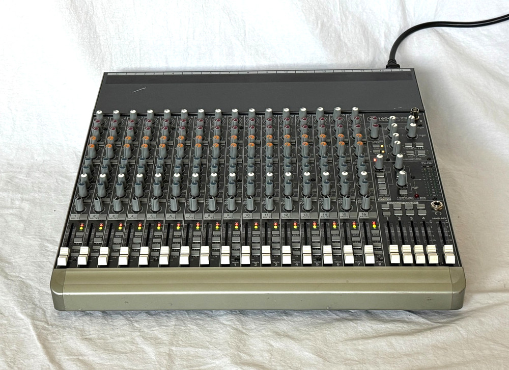 Mackie 1604-VLZ3 16-Channel Premium Mic / Line Analog Audio Mixer Console 1604VL