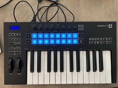Novation Launchkey 25 MK3 25-Key USB MIDI Ableton Live Keyboard Controller