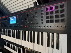 Roland FANTOM-06 Music Workstation Keyboard