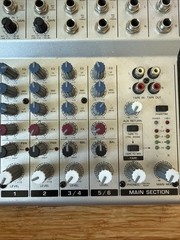 Behringer Eurorack UB802 Ultra-Low Noise 8-Input 2-Bus Audio Mixer No Pow Suppl