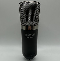Neewer NW-700 Condenser Microphone Phantom Powered XLR 3-Pin Wired Black/Silver