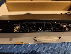 MWM-40F Wireless Microphone System, Wireless Mic Set w/ 4 Mice