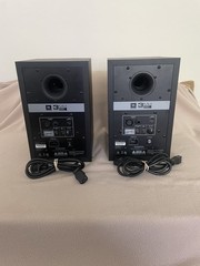 JBL 3 Series 305p MKII Powered Monitor Single Speaker & Power Cords