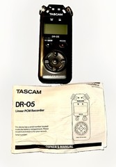 Tascam DR-05 Portable Digital Audio Recorder Stereo Handheld USB W/Manual-EUC!