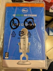 BRAND NEW SEALED Blue Yeti Professional USB Microphone 988-000103 – Silver