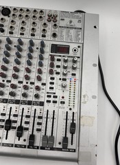 Behringer Eurorack UB2222FX-PRO 22-Input Rack Mixer 24-Bit FX Powers On As-Is