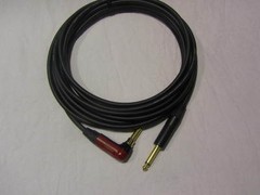 MOGAMI 2524, GUITAR CABLE W/ NEUTRIK 1/4″ RIGHT ANGLE TS SILENT PLUG, 10 ft.