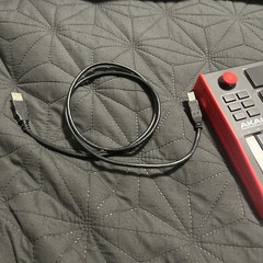 [USED] (read description) AKAI MPK mini 25-Key MIDI Keyboard Controller