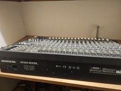 Mackie CFX20 20-Channel Mixing Console, 4-Bus, Built-In Effects, Phantom Power