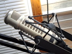 Electro-Voice RE27 N/D Wired Microphone with Model 309A, Heil PL-2T Stand