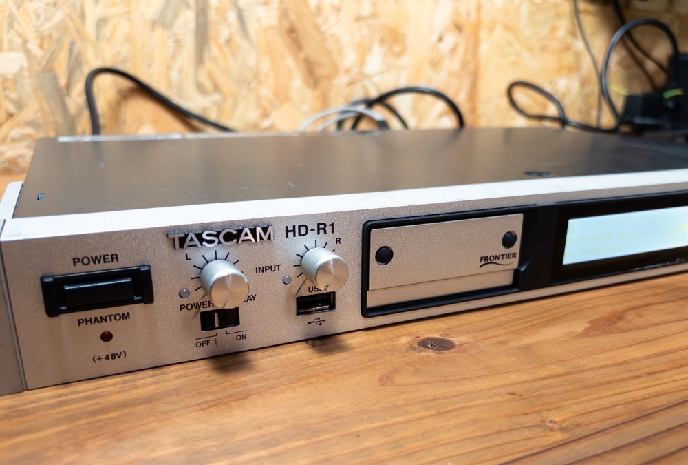 TASCAM HD-R1 Solid State Recorder 512MB CF Card Tested Working From Japan