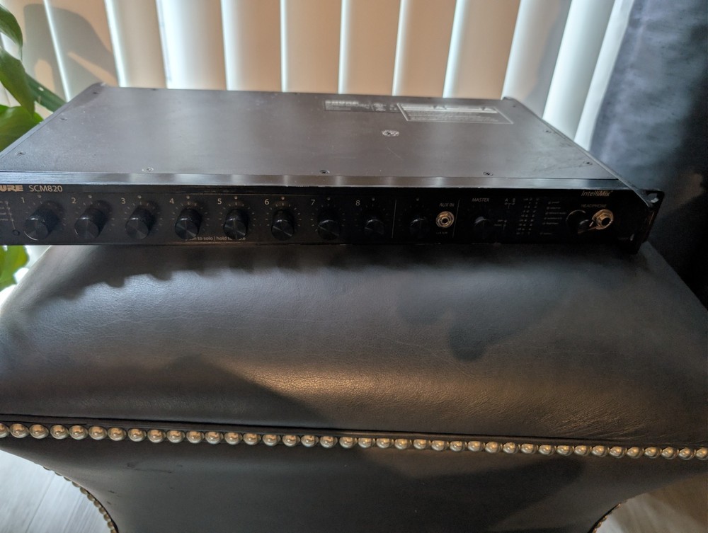 Shure SCM820-DB25 8-Channel Digital IntelliMix Automatic Mixer w/ Hosa Snake