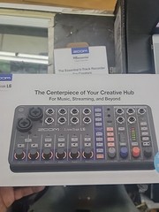 Zoom LiveTrak L6 10-Channel Digital Mixer BRAND NEW
