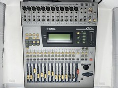 YAMAHA Mixer 01V Digital Mixing Console