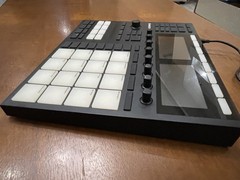 Native Instruments Maschine MK3 (with 3 Expansion packs + Software)