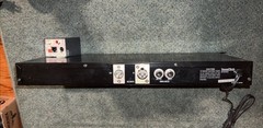 SoundTech ST-31EQ 1-Channel Audio Sound Graphic Equalizer For 19″ Rack Mounting