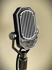 Vintage 1930’s Universal Velocity Ribbon Microphone – working, stand included