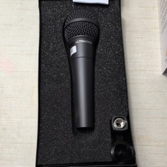 Behringer Ultravoice XM8500 Dynamic Microphone