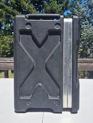 SKB 2U Shallow Rotomolded Rack Case 10.5″ Depth w/ Covers – Very Good Condition