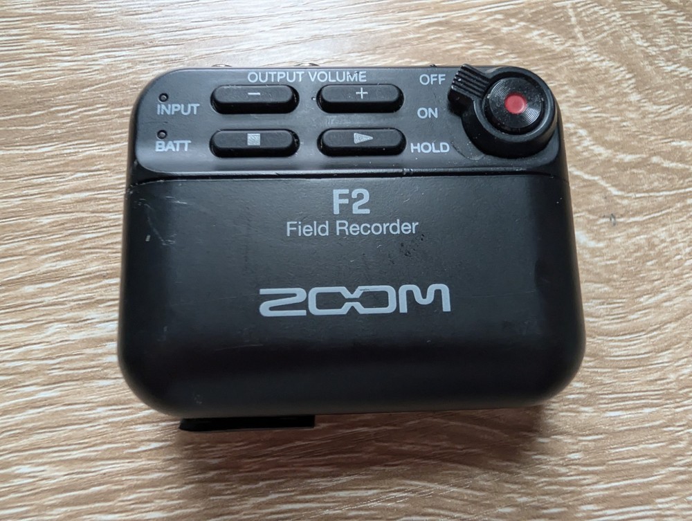 Zoom F2 Field Recorder 32bit Float Recording, 16GB SD Card. See Pics! Works!