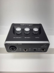 Behringer U-Phoria UM2 USB Audio Interface XENYX Mic Preamp