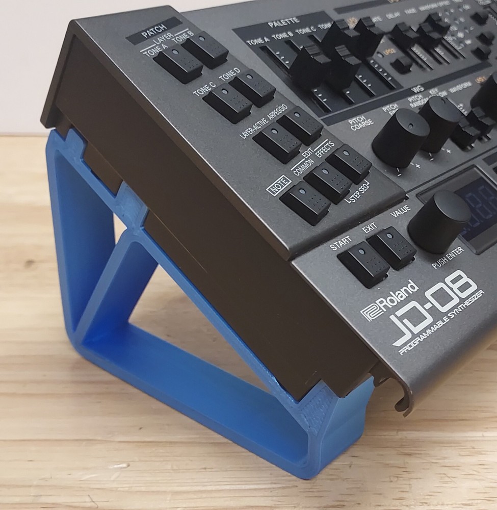 Blue 30 Degree Stand For Roland SE-02 Boutique Synthesizer Module – Made in USA
