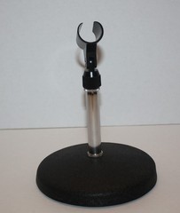 Desktop Tabletop Cast Iron Microphone Stand 6″ Wide Base w/Mic Clip