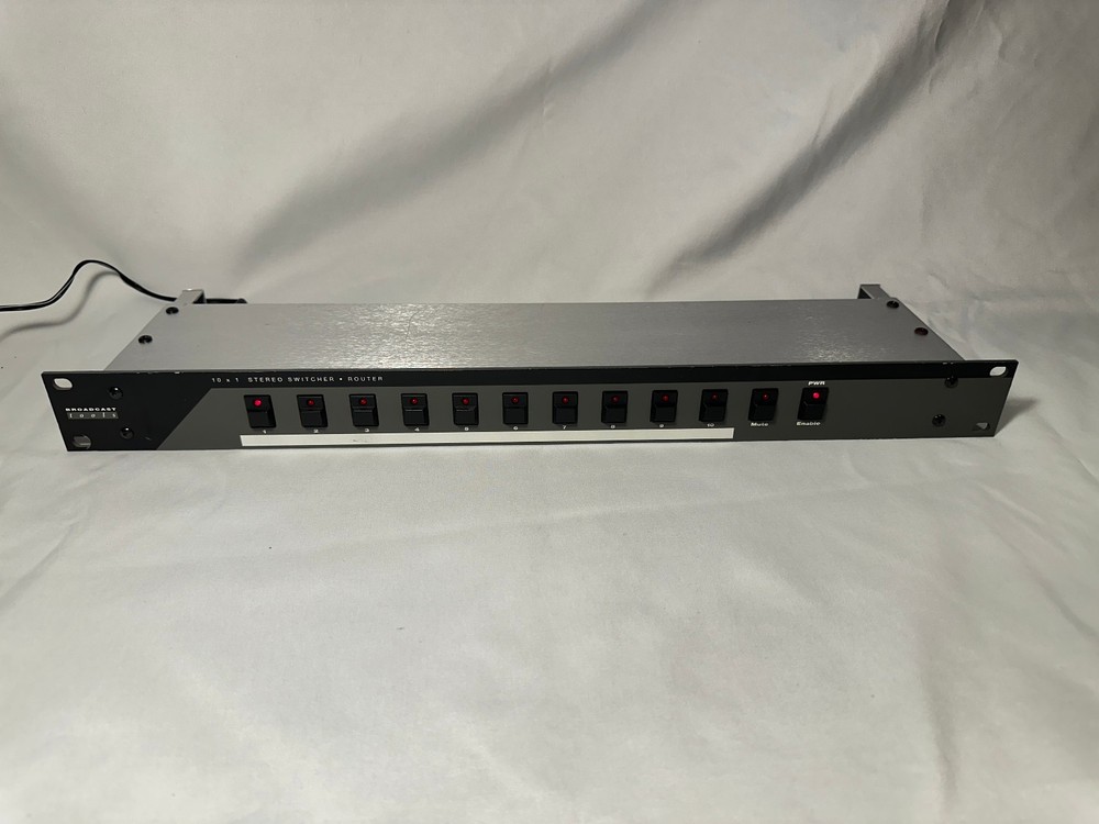 Broadcast Tools 10×1 Stereo Switcher