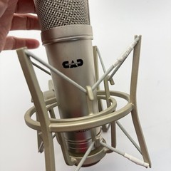 CAD Audio GXL2200 Large Diaphragm Cardioid Condenser Microphone w/Shockmount