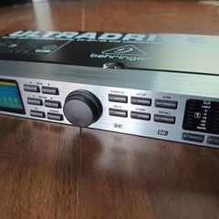 Behringer DCX2496 Digital Crossover, 24bit/96kHz, EQ, Delay & Limiter