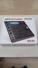 AKAI MPC Studio Black Expansion MIDI USB PAD U2888 210430