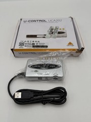 Behringer U-CONTROL UCA202 USB Audio Interface & Optical Out for PC Mac