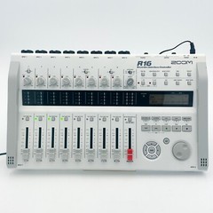 Zoom R16 Portable Multitrack Recorder Controller and Interface Good Condition