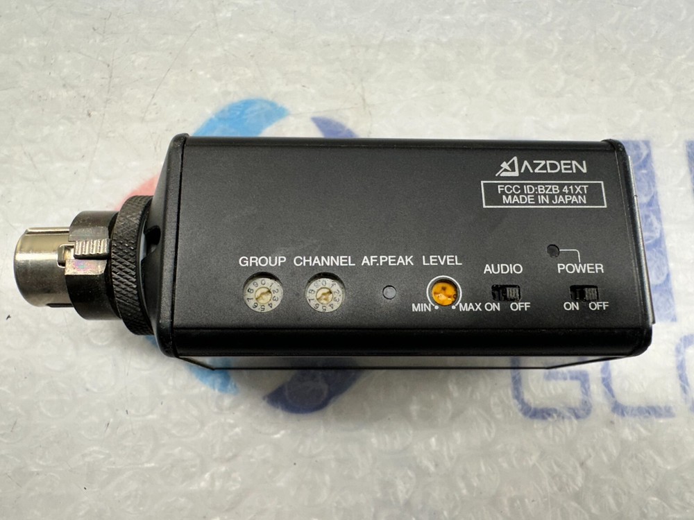 Azden 51XT – UHF Plug-In Transmitter