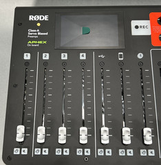 RODE RODECaster Pro Mixer Console USB Audio Interface W/Hard Case